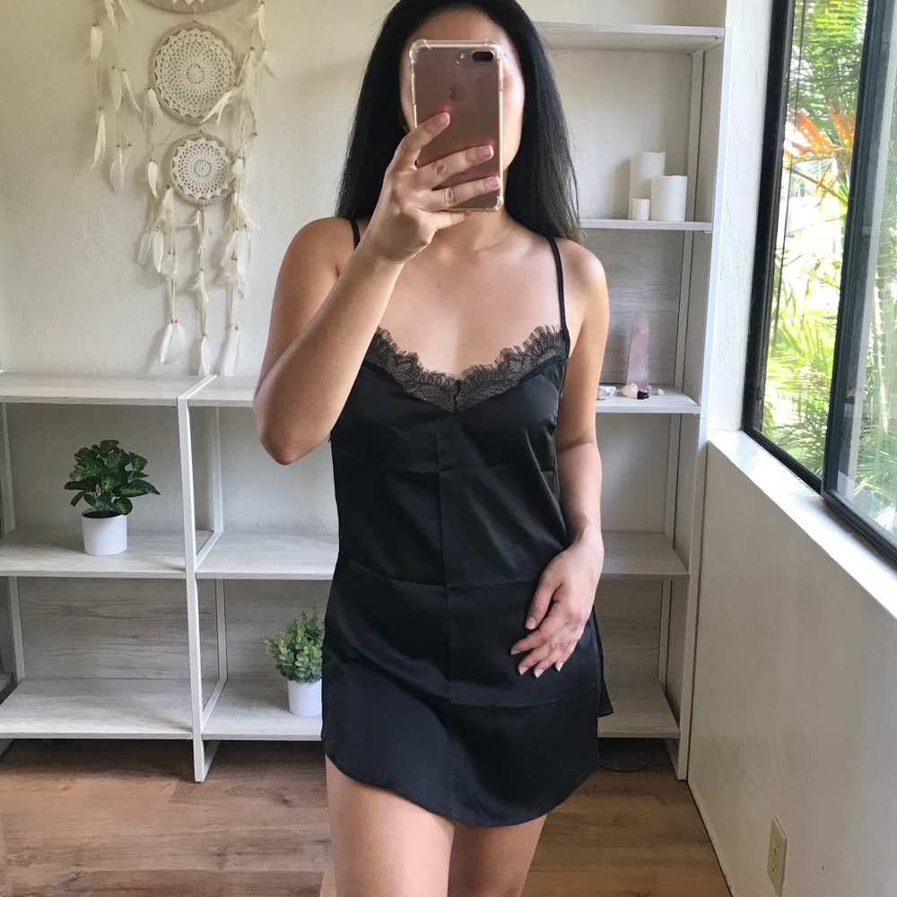 VALENTINA in Black